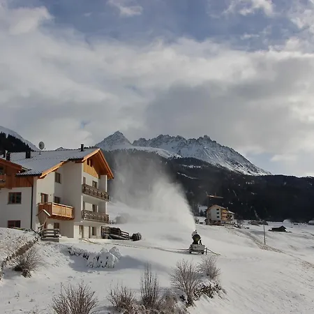 Πανσιόν Alpenrose-apart 3*